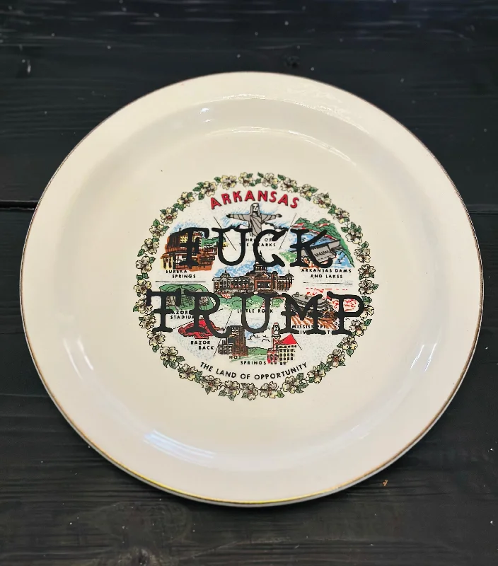 Fuck Trump | Vulgar vintage souvenir Arkansas decorative plate with wall hanger