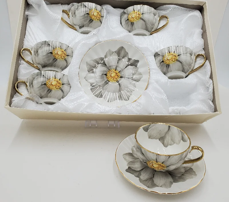 6 PC TEA SET-FLOWER DESIGN